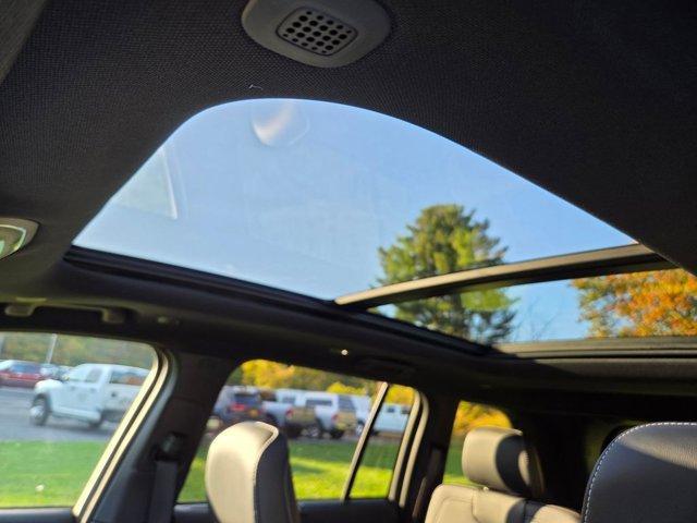 new 2025 Jeep Grand Cherokee car, priced at $53,930