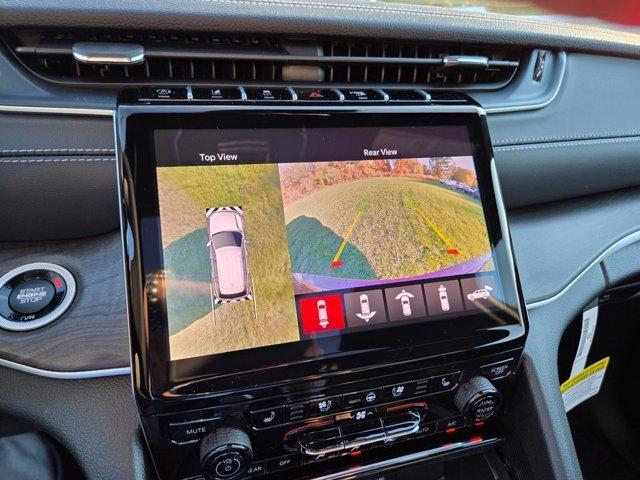 new 2025 Jeep Grand Cherokee car, priced at $53,930