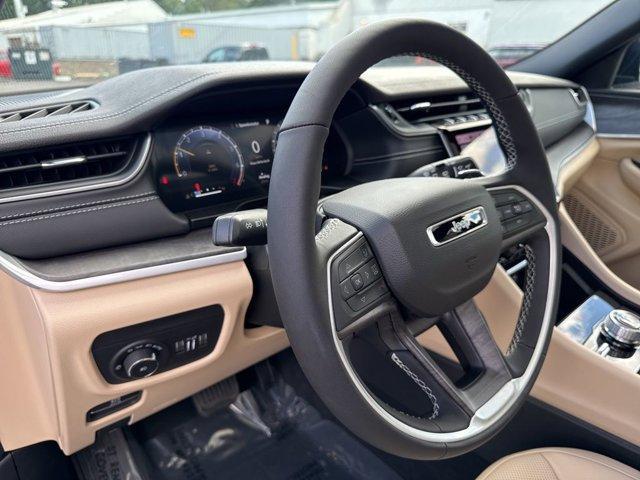 new 2025 Jeep Grand Cherokee L car, priced at $56,914
