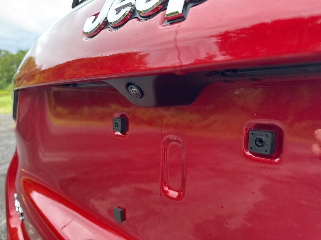 new 2025 Jeep Compass car, priced at $35,085