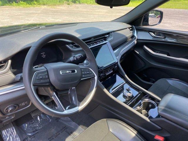 used 2023 Jeep Grand Cherokee car, priced at $33,381