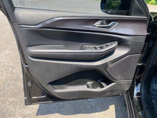 used 2023 Jeep Grand Cherokee car, priced at $33,381
