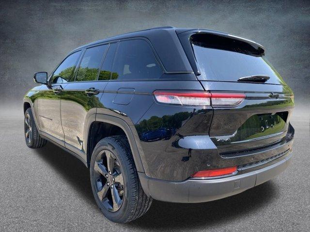 used 2023 Jeep Grand Cherokee car, priced at $33,381