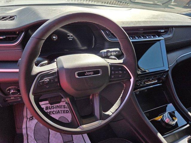 new 2025 Jeep Grand Cherokee L car