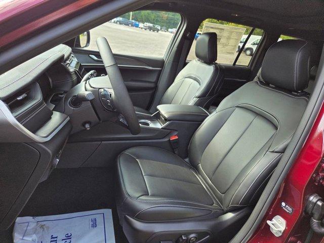 new 2025 Jeep Grand Cherokee car, priced at $53,420