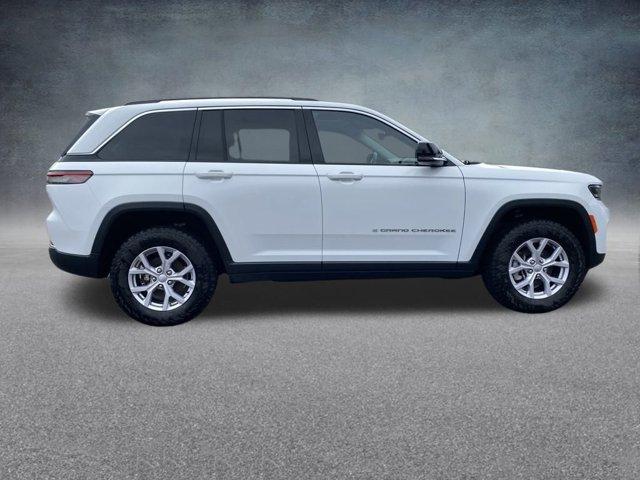 used 2022 Jeep Grand Cherokee car, priced at $35,216