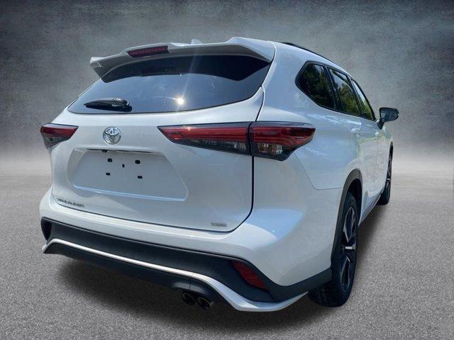 used 2022 Toyota Highlander car, priced at $36,541