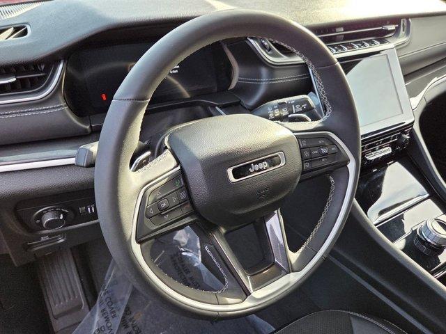 used 2023 Jeep Grand Cherokee car, priced at $33,634