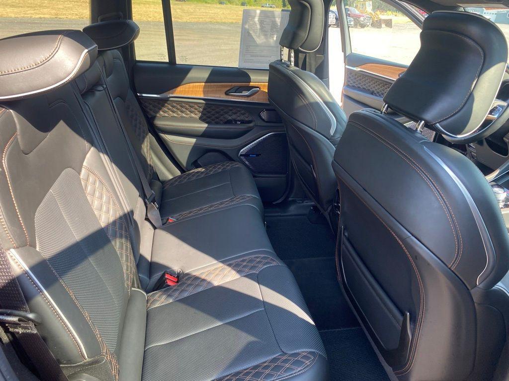 used 2024 Jeep Grand Cherokee car, priced at $47,998