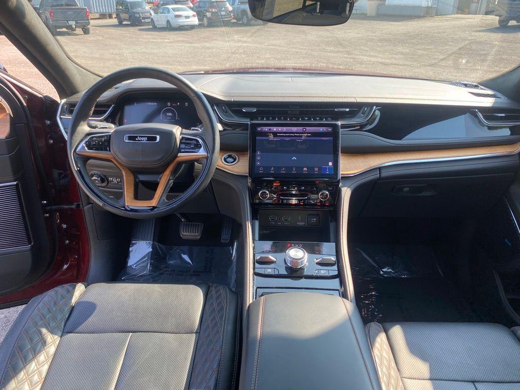 used 2024 Jeep Grand Cherokee car, priced at $47,998