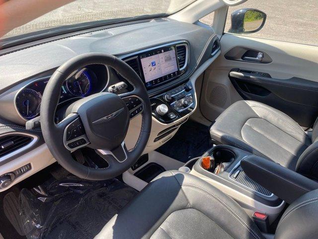 used 2022 Chrysler Pacifica car, priced at $30,964