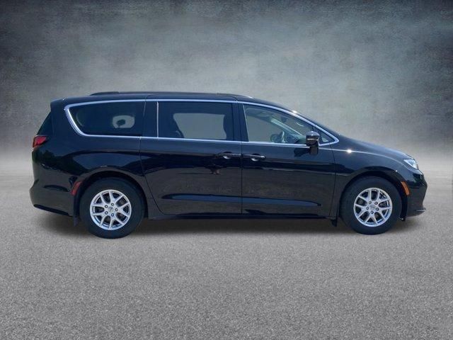 used 2022 Chrysler Pacifica car, priced at $30,964