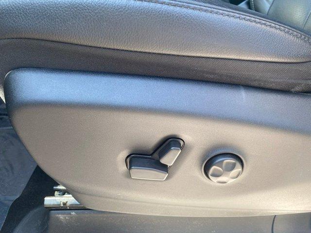 used 2022 Chrysler Pacifica car, priced at $30,964