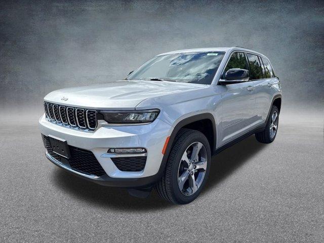 new 2025 Jeep Grand Cherokee car, priced at $51,871