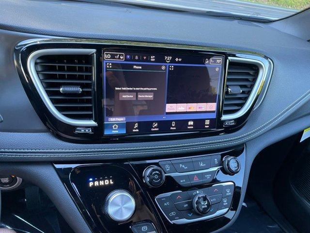 new 2026 Chrysler Pacifica car