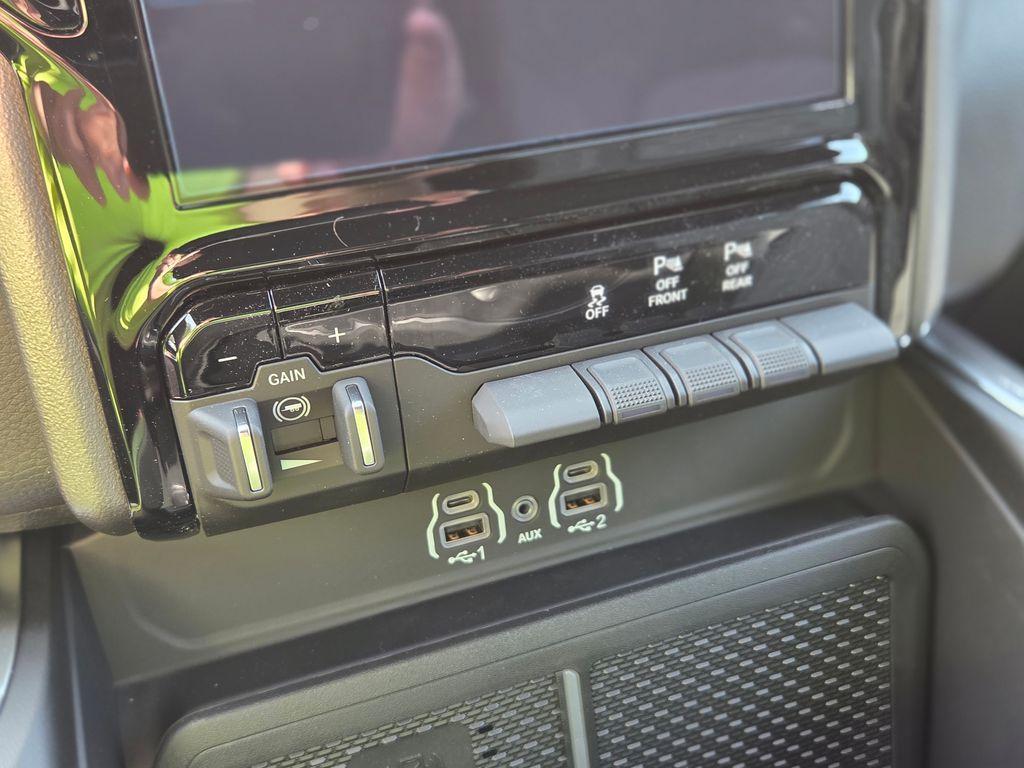 new 2025 Ram 1500 car