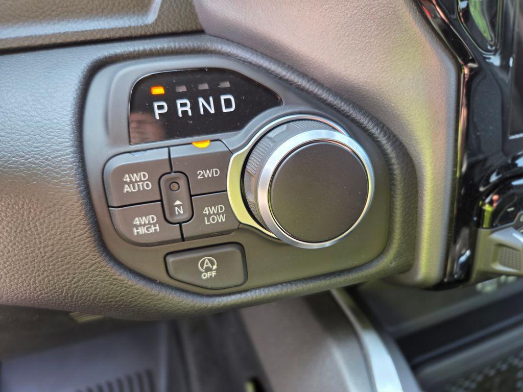 new 2025 Ram 1500 car