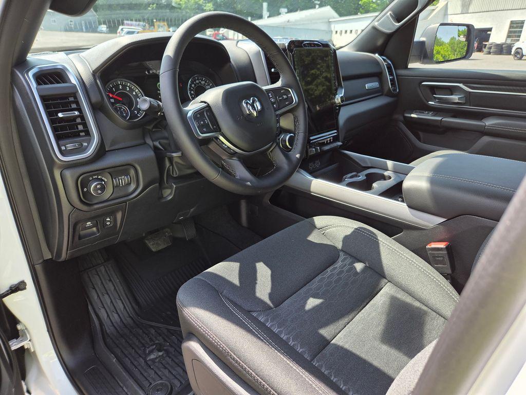 new 2025 Ram 1500 car