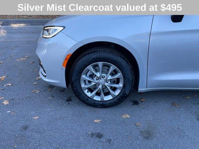 new 2026 Chrysler Pacifica car, priced at $53,405