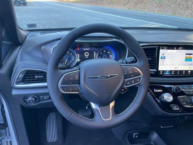 new 2026 Chrysler Pacifica car, priced at $53,405