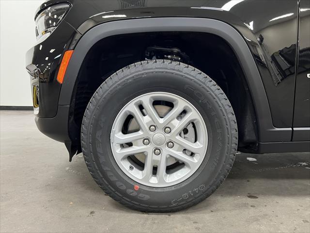 new 2025 Jeep Grand Cherokee car, priced at $36,268