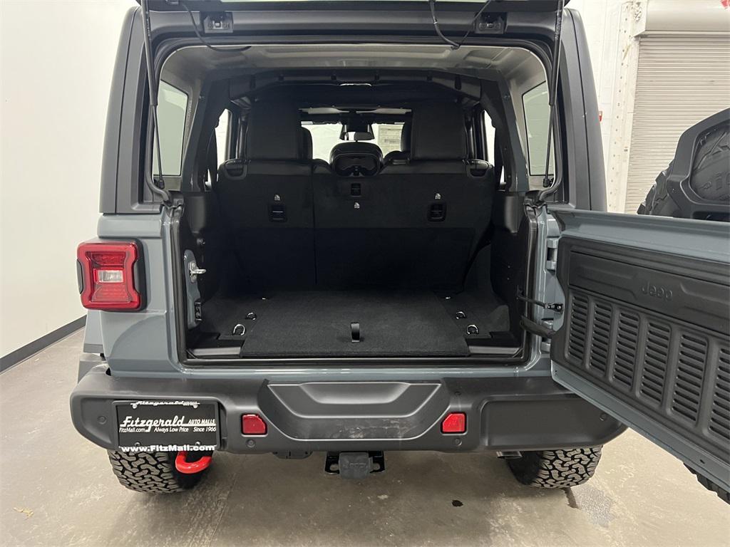 new 2025 Jeep Wrangler car, priced at $57,900