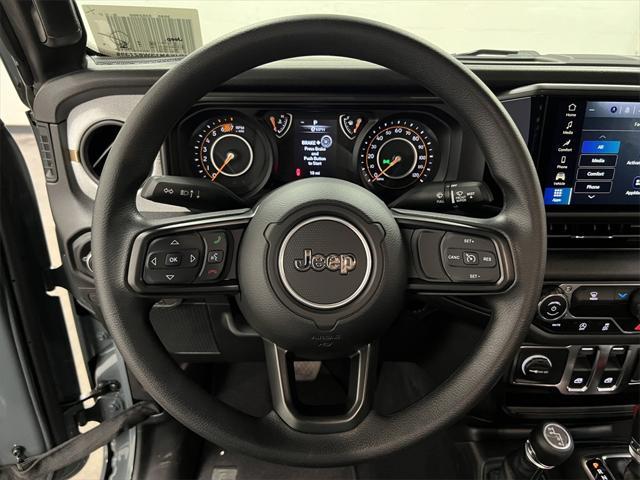 new 2025 Jeep Wrangler car, priced at $34,085