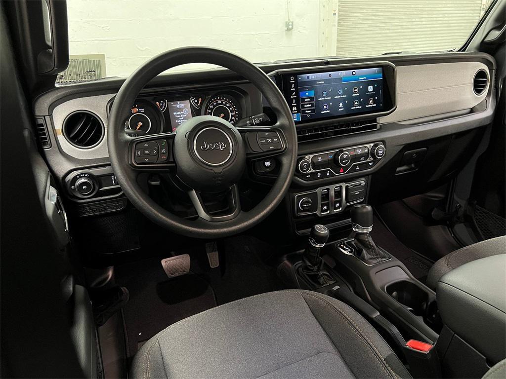 new 2025 Jeep Wrangler car, priced at $32,432