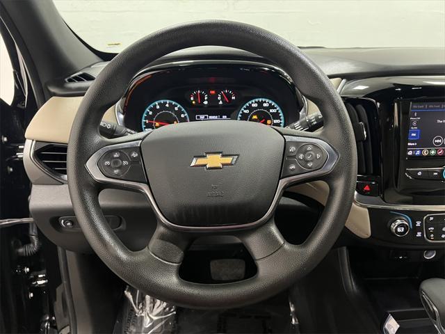 used 2023 Chevrolet Traverse car, priced at $26,394