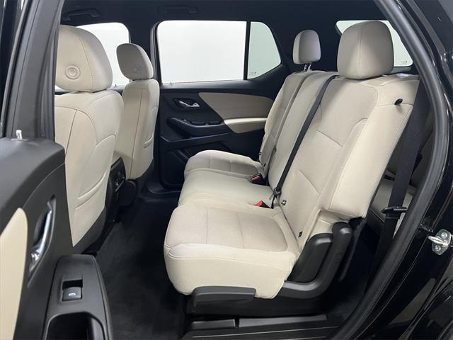 used 2023 Chevrolet Traverse car, priced at $26,394