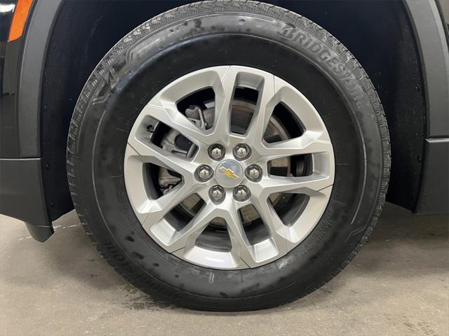 used 2023 Chevrolet Traverse car, priced at $26,394