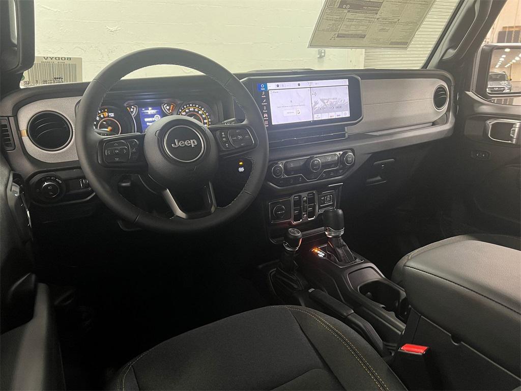 new 2025 Jeep Gladiator car, priced at $44,664