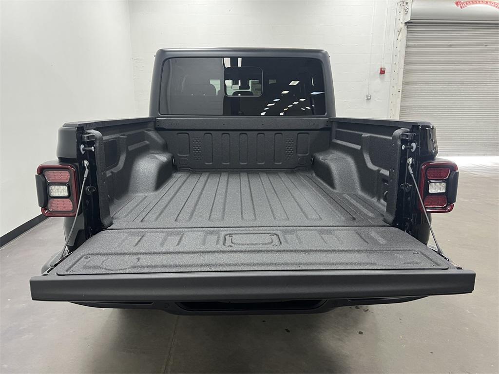 new 2025 Jeep Gladiator car, priced at $44,664