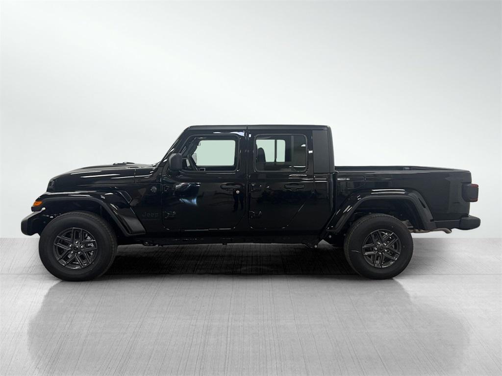 new 2025 Jeep Gladiator car, priced at $44,664