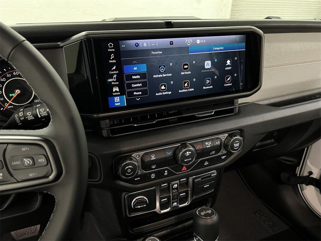 new 2026 Jeep Wrangler car, priced at $45,892