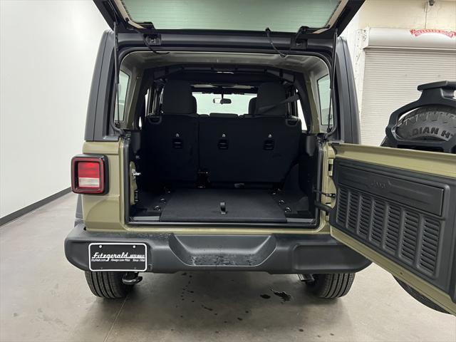 new 2025 Jeep Wrangler car, priced at $40,916