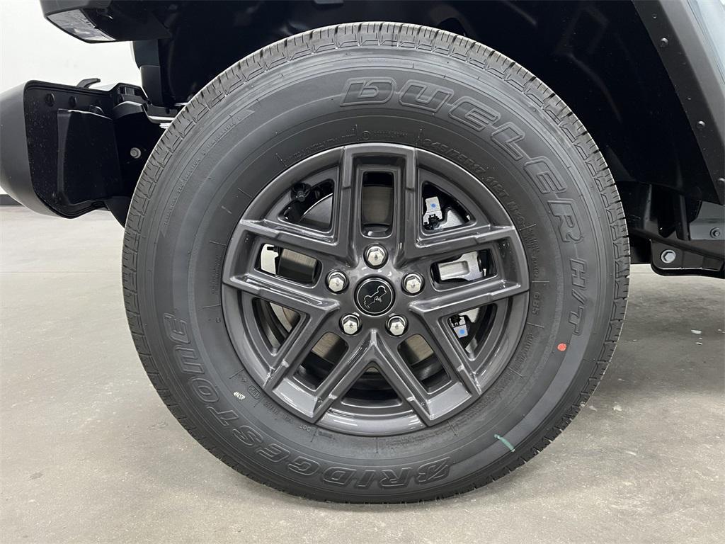 new 2025 Jeep Gladiator car, priced at $44,664