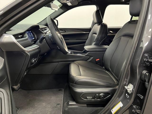 new 2025 Jeep Grand Cherokee car, priced at $41,498