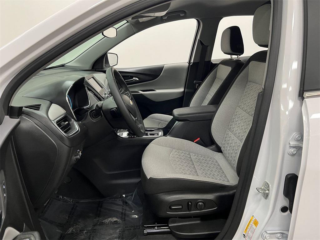 used 2023 Chevrolet Equinox car, priced at $22,994