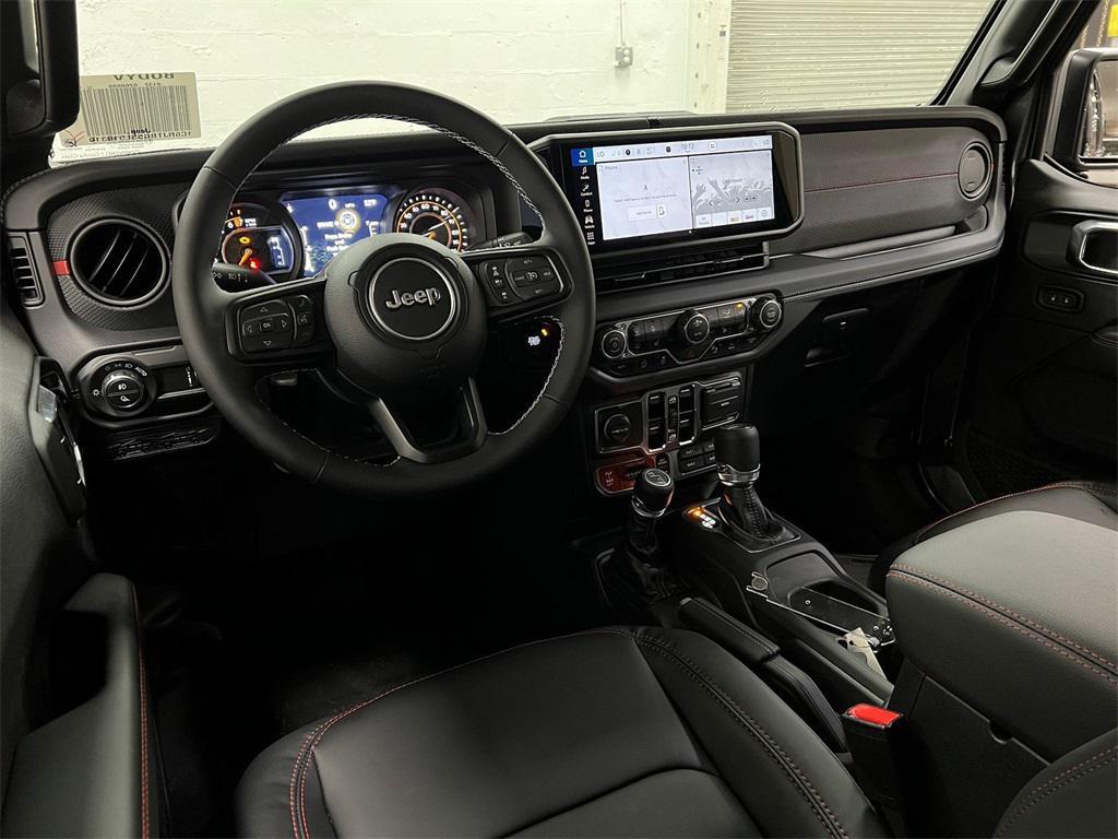 new 2025 Jeep Gladiator car, priced at $48,994