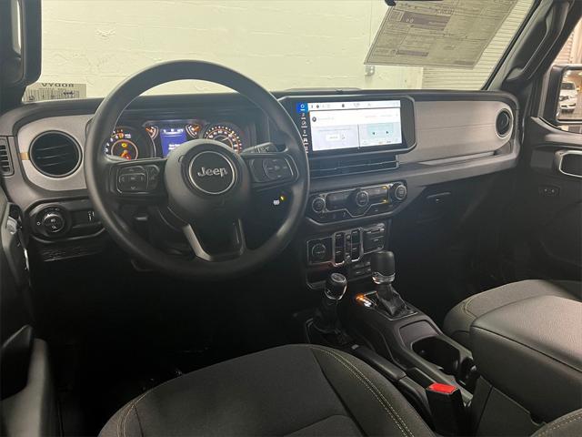 new 2025 Jeep Gladiator car, priced at $41,914