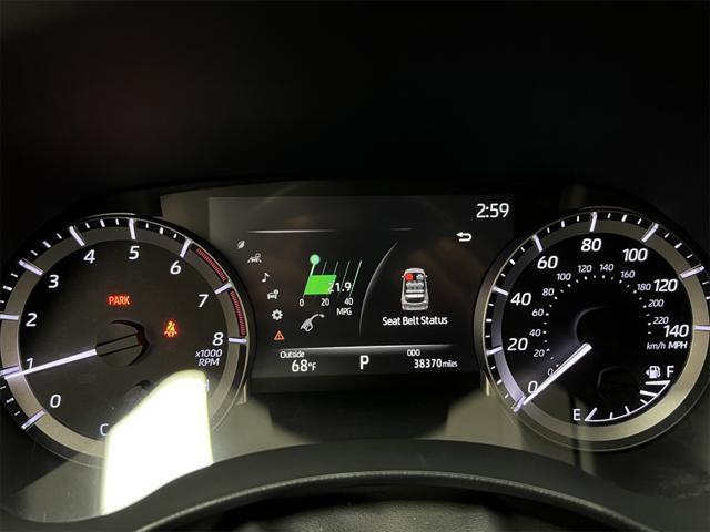 used 2023 Toyota Highlander car, priced at $33,694