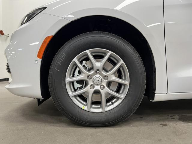 new 2025 Chrysler Pacifica car, priced at $42,491
