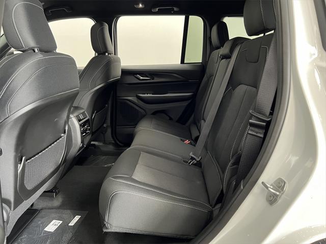 new 2025 Jeep Grand Cherokee car, priced at $35,993