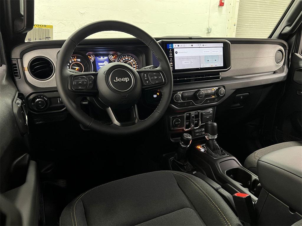 new 2025 Jeep Gladiator car, priced at $44,394