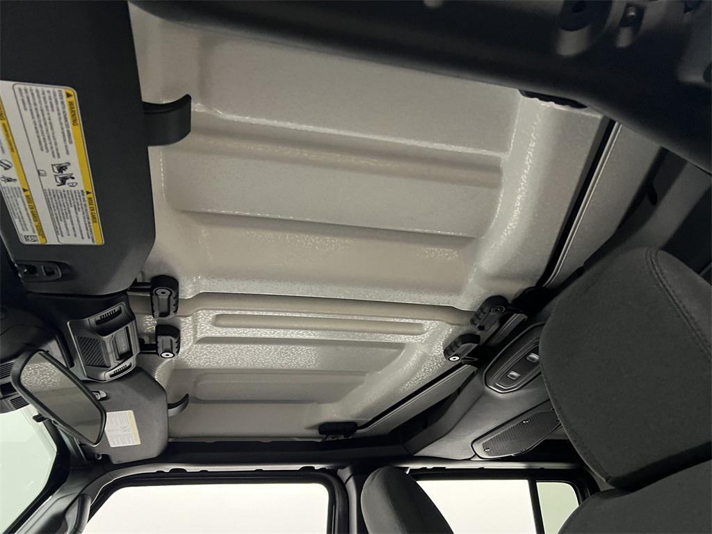 new 2025 Jeep Gladiator car, priced at $44,394