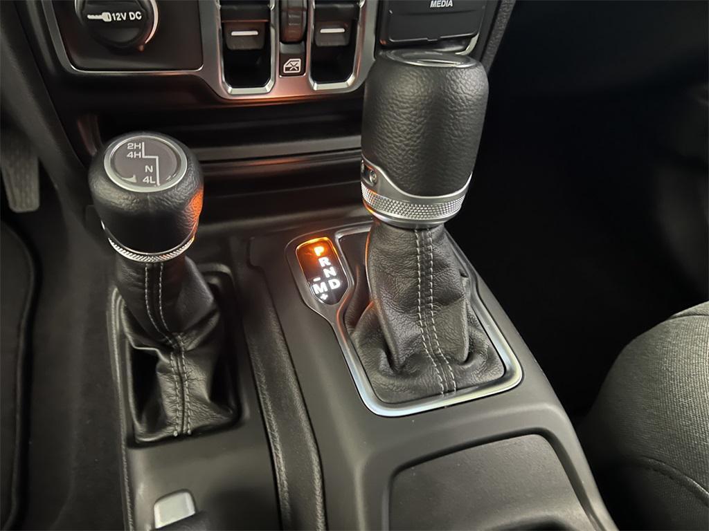 new 2025 Jeep Gladiator car, priced at $42,692