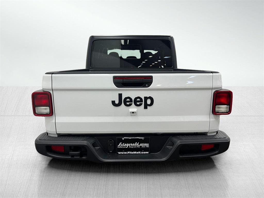 new 2025 Jeep Gladiator car, priced at $42,692