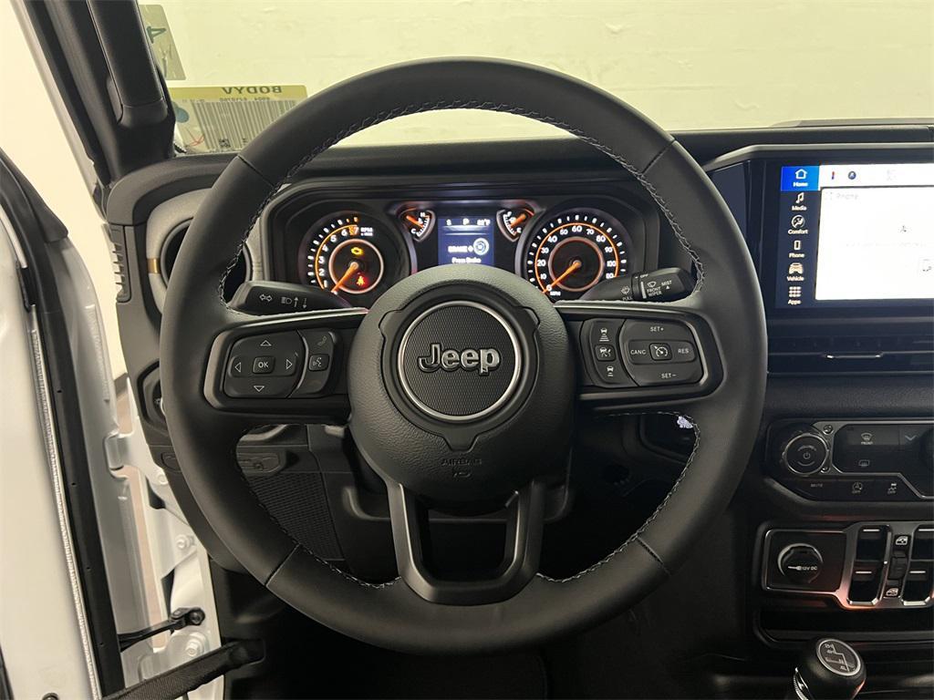 new 2025 Jeep Gladiator car, priced at $42,692