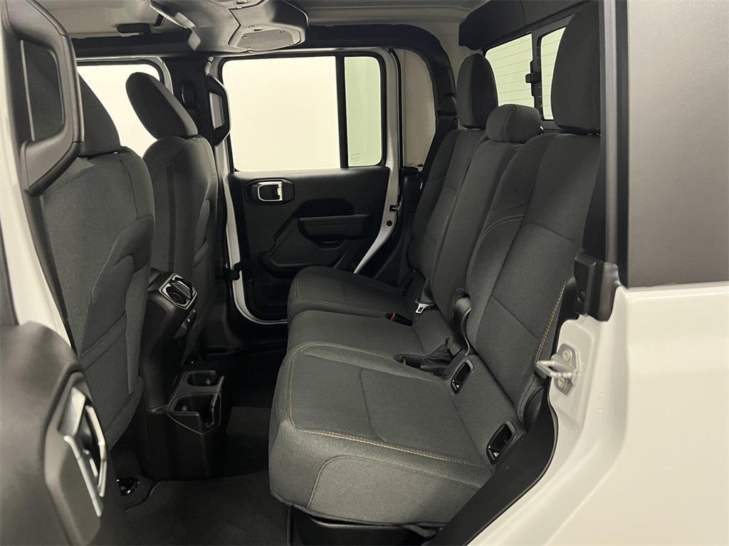 new 2025 Jeep Gladiator car, priced at $42,692